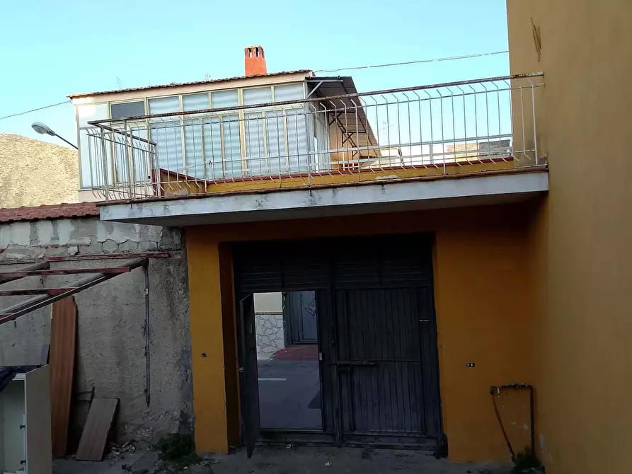 Immagine 47 di Casa indipendente in vendita  in Via Trento a Mondragone