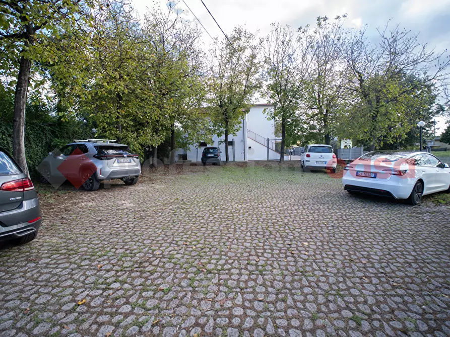 Immagine 19 di Attività commerciale in vendita  in Via Osteria della Fontana, 11 a Anagni