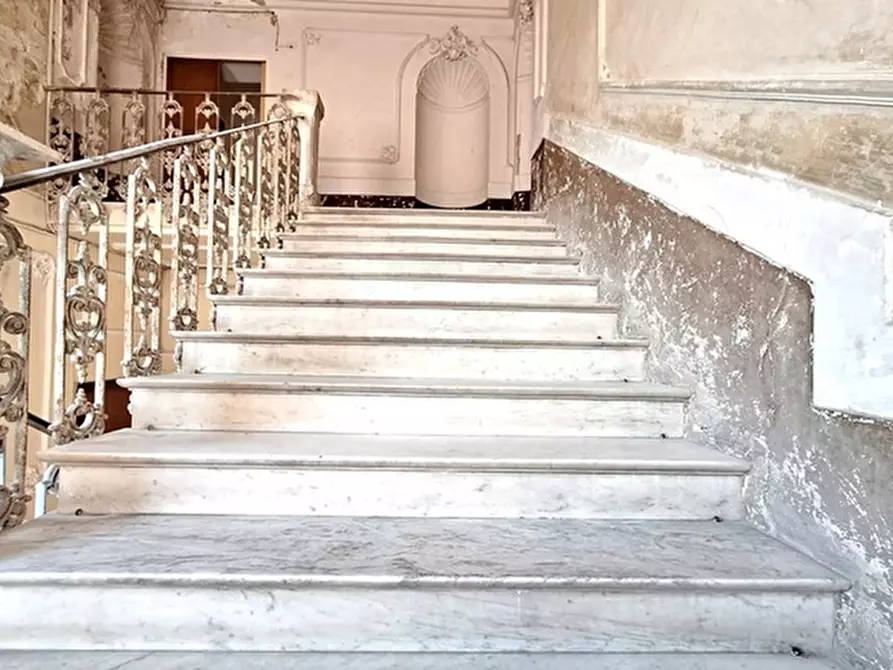 Immagine 4 di Appartamento in vendita  in Vico S. Eframo a Napoli