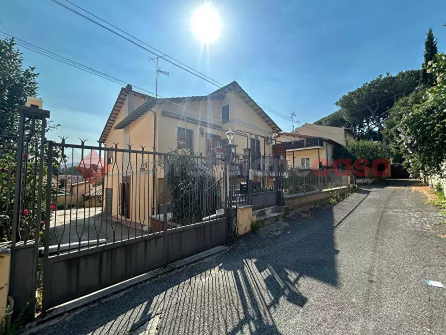 Immagine 27 di Appartamento in vendita  in Via Vecchia di Marino a Grottaferrata