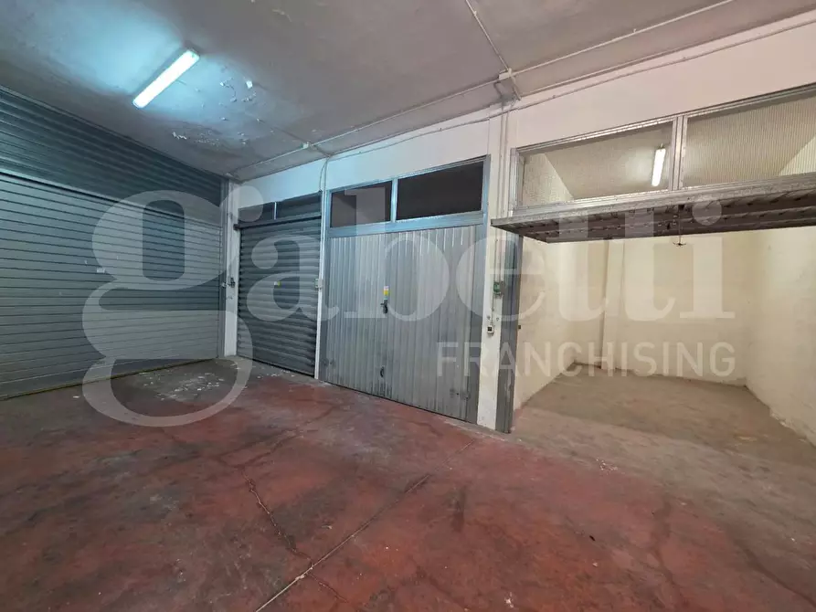 Immagine 7 di Box auto in vendita  in Via Antonio Sogliano, 135 a Roma