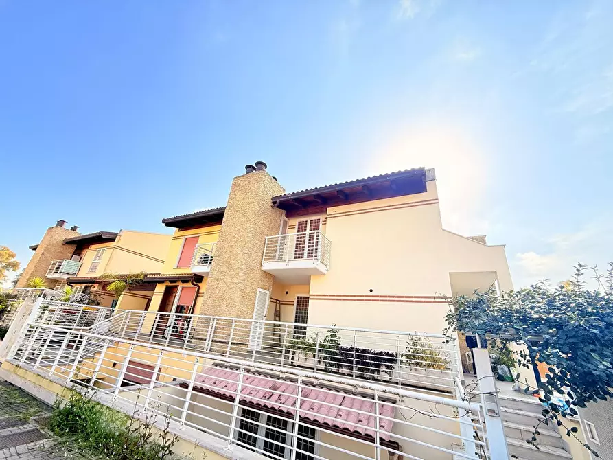 Immagine 1 di Appartamento in vendita  in Via BarzanÃ², 59 a Roma