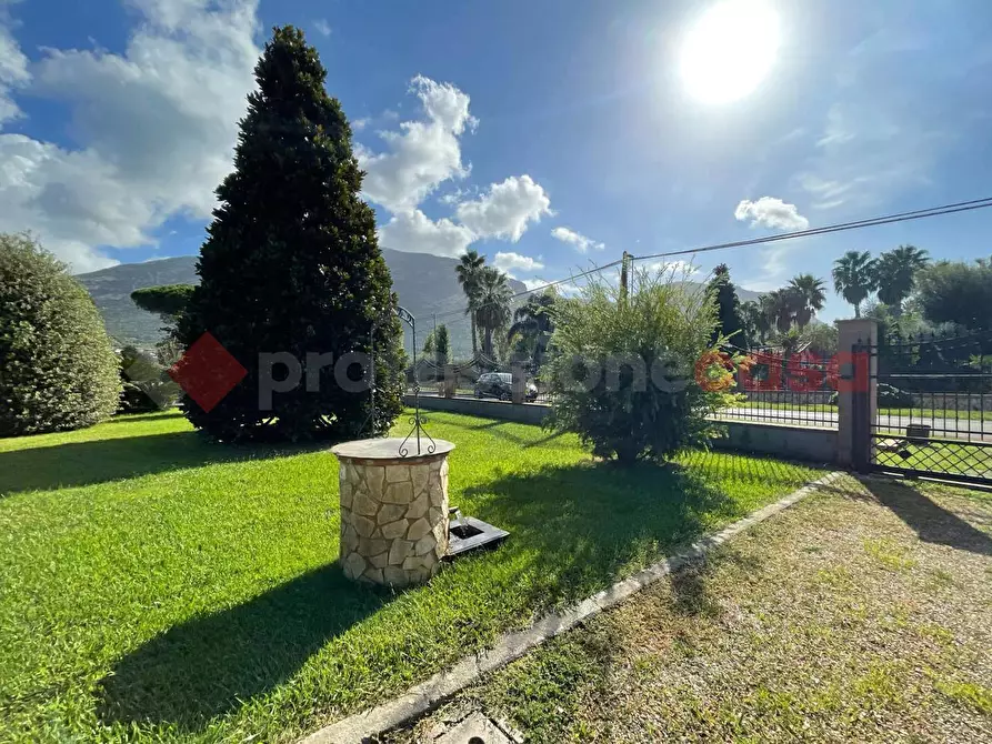 Immagine 33 di Villa in vendita  in Strada MATERA, 5 a Terracina