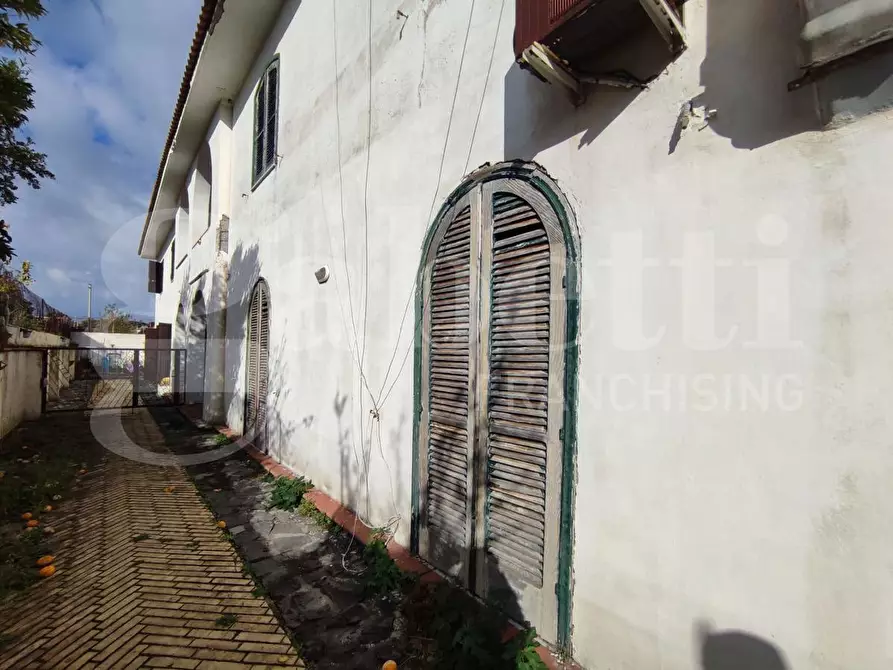 Immagine 11 di Casa indipendente in vendita  in Via Prota, 25 a Torre Annunziata