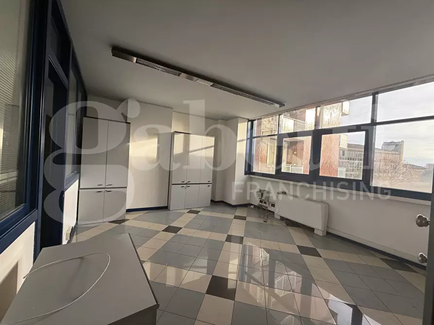 Immagine 7 di Ufficio in affitto  in Corso XXV aprile, snc a Erba