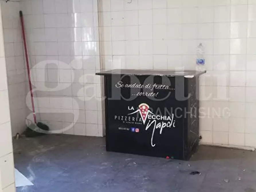 Immagine 9 di Negozio in vendita  in Via alcide de Gasperi, 166 a Sant'arpino