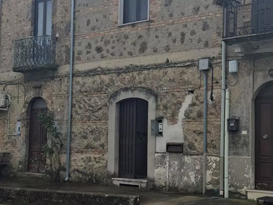 Immagine 1 di Casa indipendente in vendita  in Via CARNELLO, 169 a Isola Del Liri