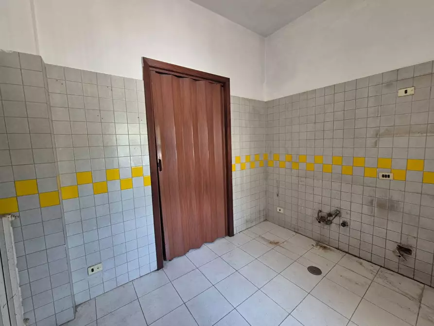 Immagine 12 di Appartamento in vendita  in Via Melito, 64 a Torre Annunziata