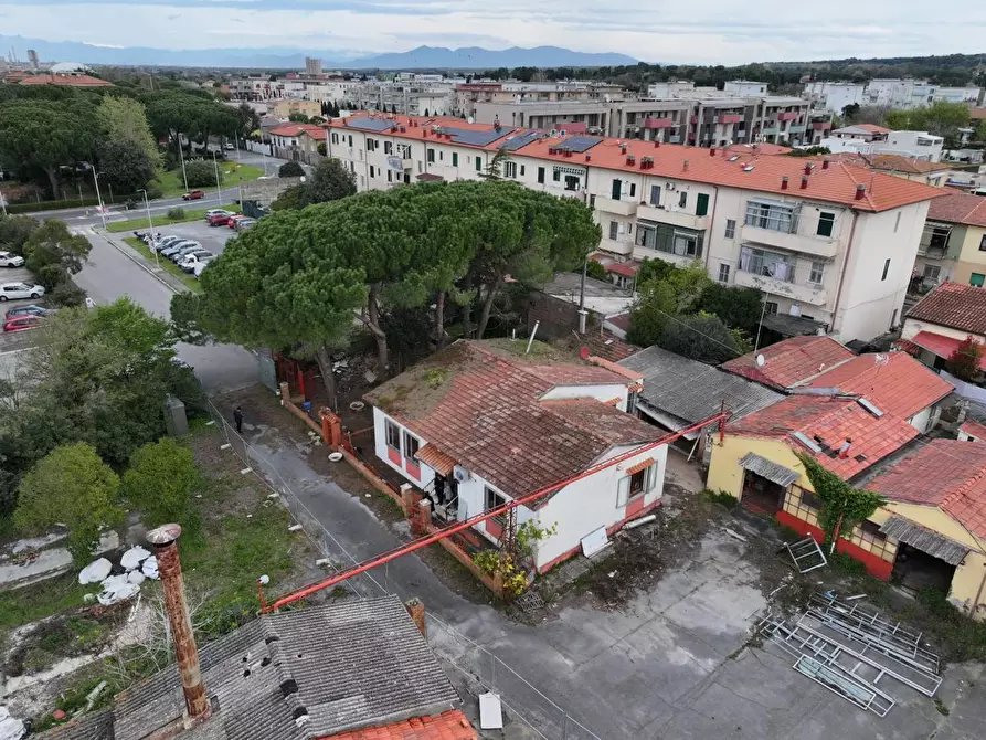 Immagine 1 di Casa indipendente in vendita  in Via delle Erbe, 14 a Livorno