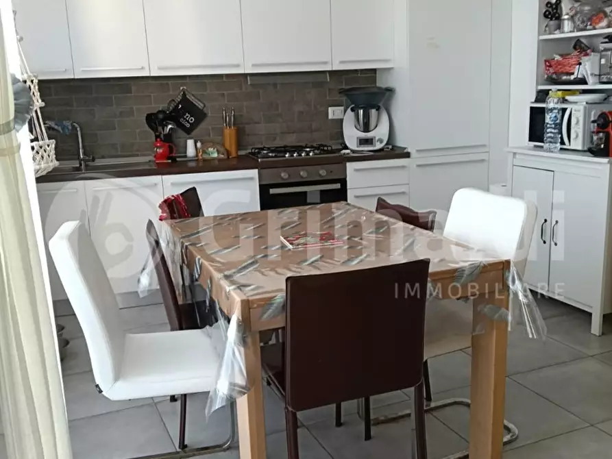 Immagine 12 di Appartamento in vendita  in Via Cassia a Roma