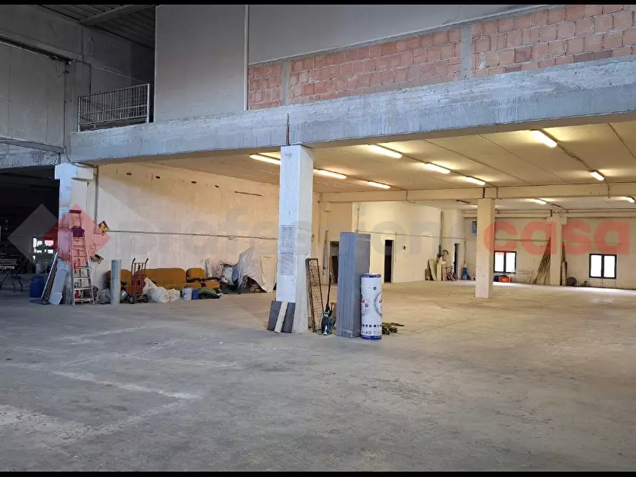 Immagine 2 di Capannone industriale in affitto  in Via dei Filosofi a Spoleto