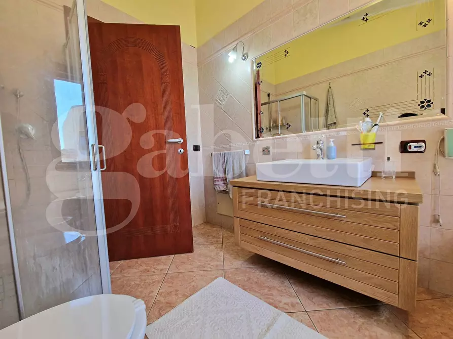 Immagine 15 di Appartamento in vendita  in Via genova, 48 a Sestu