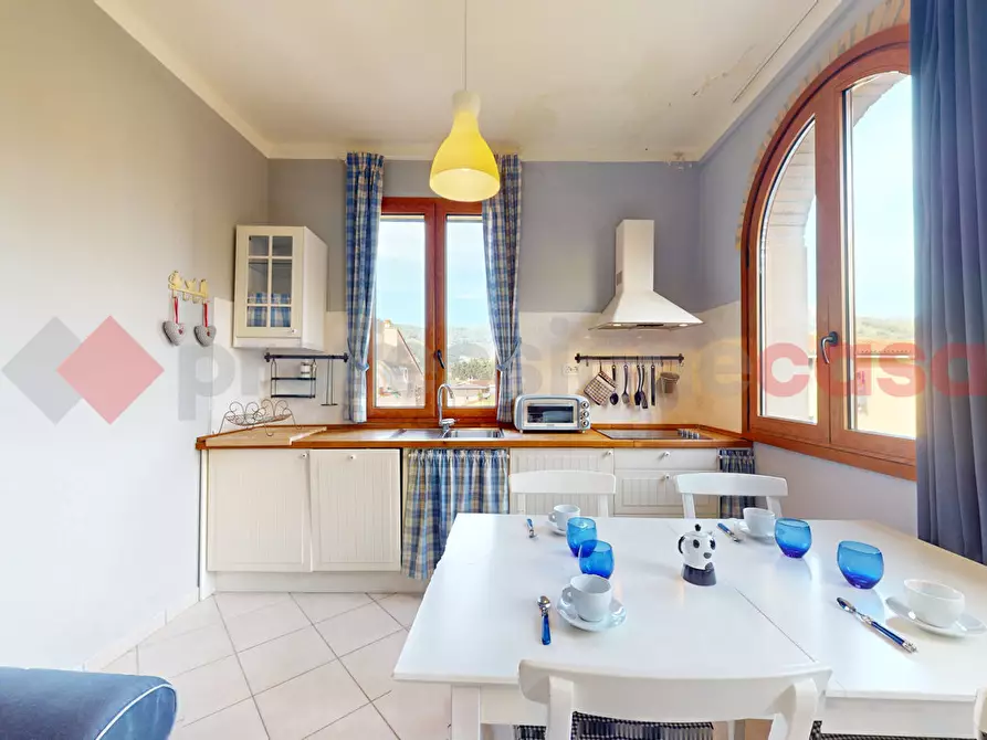 Immagine 5 di Appartamento in vendita  in Via Kennedy, 36 a Porto Azzurro