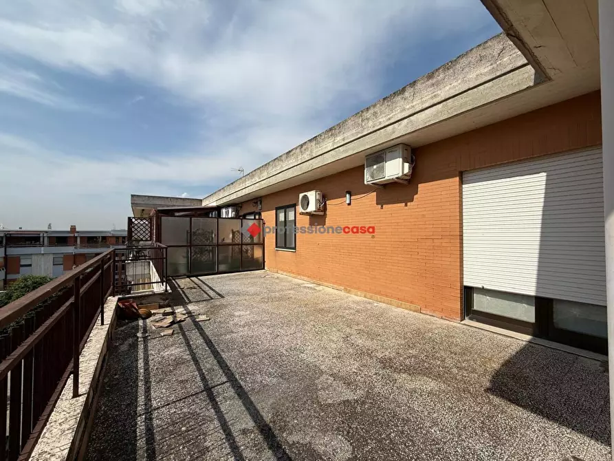 Immagine 12 di Appartamento in vendita  in Via Francesco Compagna, 36 a Foggia