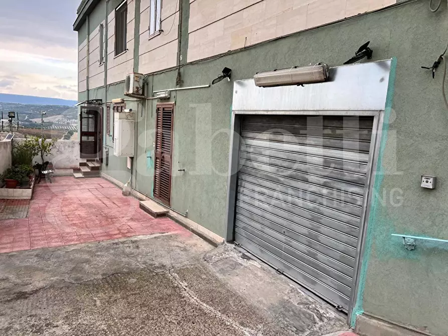 Immagine 10 di Appartamento in vendita  in Via GROTTAGLIE, 18 a Montemesola