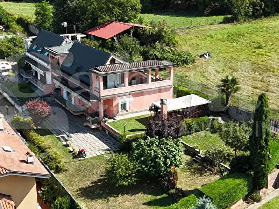 Immagine 1 di Casa bifamiliare in vendita  in Via Umberto I, 142 a Trofarello