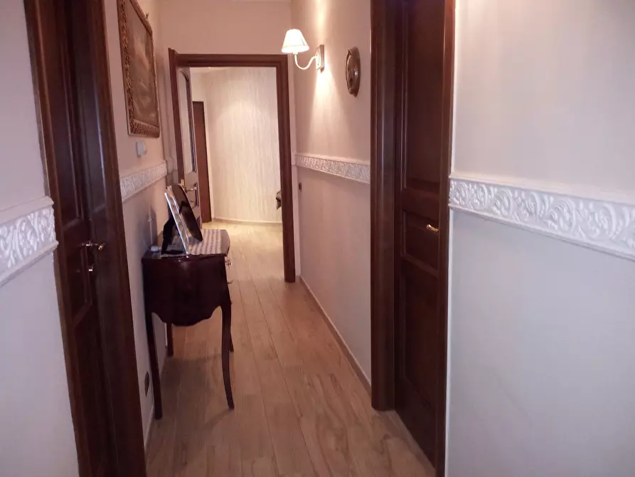 Immagine 11 di Appartamento in vendita  in Piazza SANDRO PERTINI, 5 a Taranto