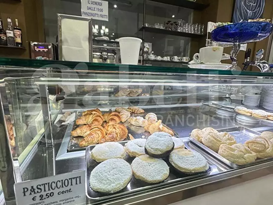 Immagine 5 di Bar / Ristorante in vendita  in Via Angelo Pomes, sn a Ostuni