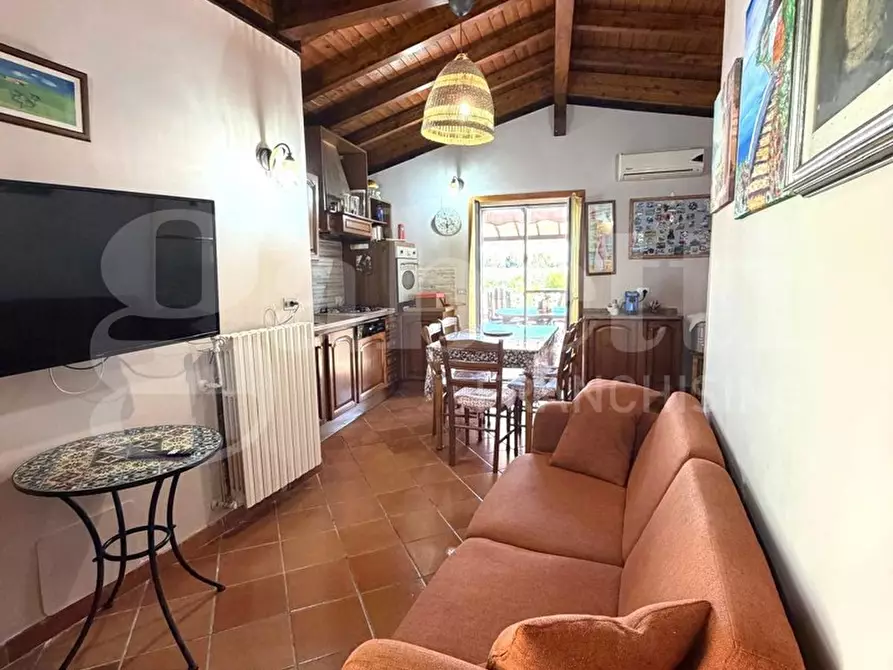 Immagine 22 di Casa bifamiliare in vendita  in Strada della Cava, 11 a Latina