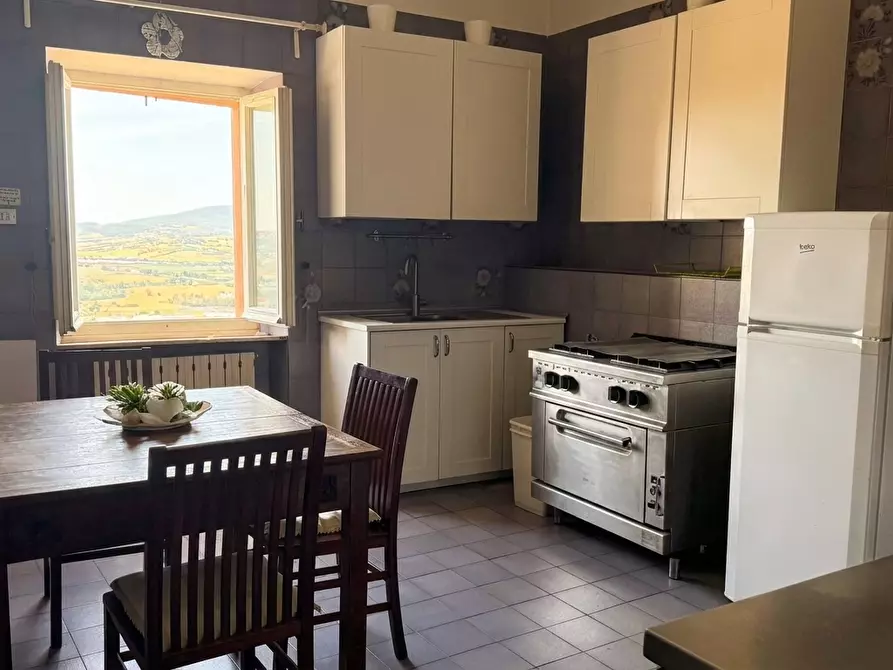 Immagine 3 di Appartamento in vendita  in Corso traiano boccalini, 0 a Loreto