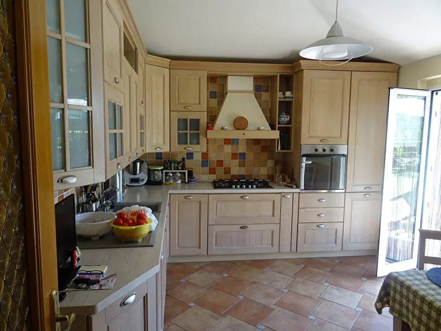 Immagine 14 di Villa in vendita  in Via Canale, 86 a Manziana