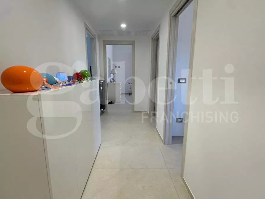 Immagine 23 di Appartamento in vendita  in Via Ten. F.sco Melpignano a Ostuni