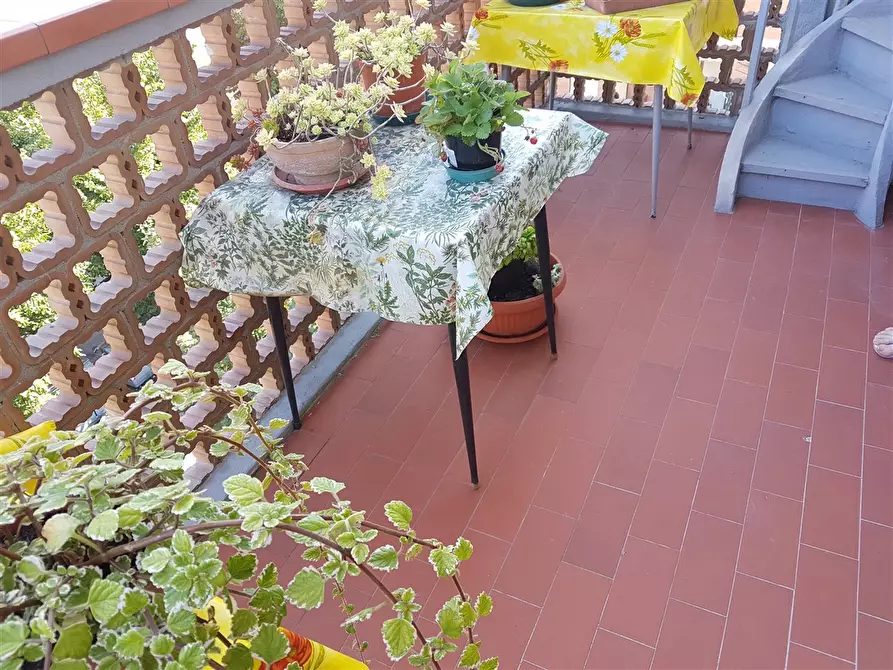 Immagine 2 di Attico in vendita  in Via Zolezzi, 1235 a Massa