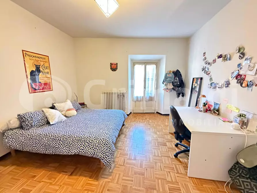 Immagine 38 di Appartamento in vendita  in Piazza PETRARCA, 28 a Pavia