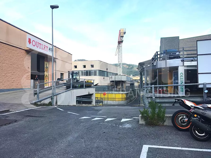 Immagine 2 di Capannone industriale in vendita  in Via Maestri del Lavoro a Finale Ligure