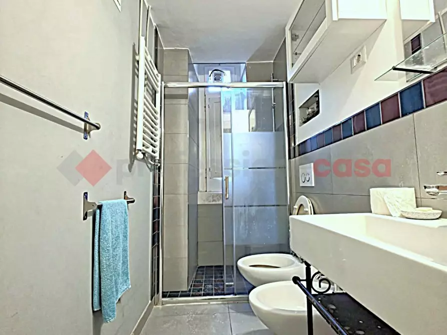 Immagine 5 di Appartamento in vendita  in Via DEI MILLE a Bari