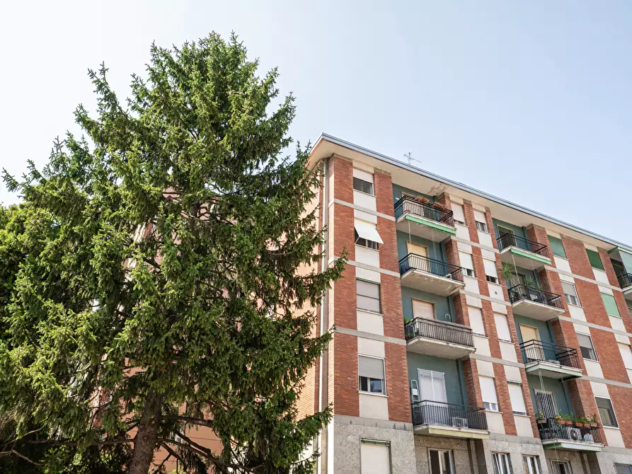 Immagine 4 di Appartamento in vendita  in Via Pier Candido Decembrio, 3 a Milano