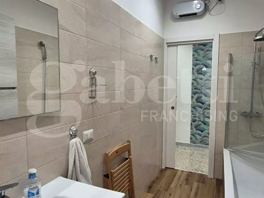 Immagine 37 di Appartamento in vendita  in Via DELLE IV GIORNATE, 37 a Torre Annunziata