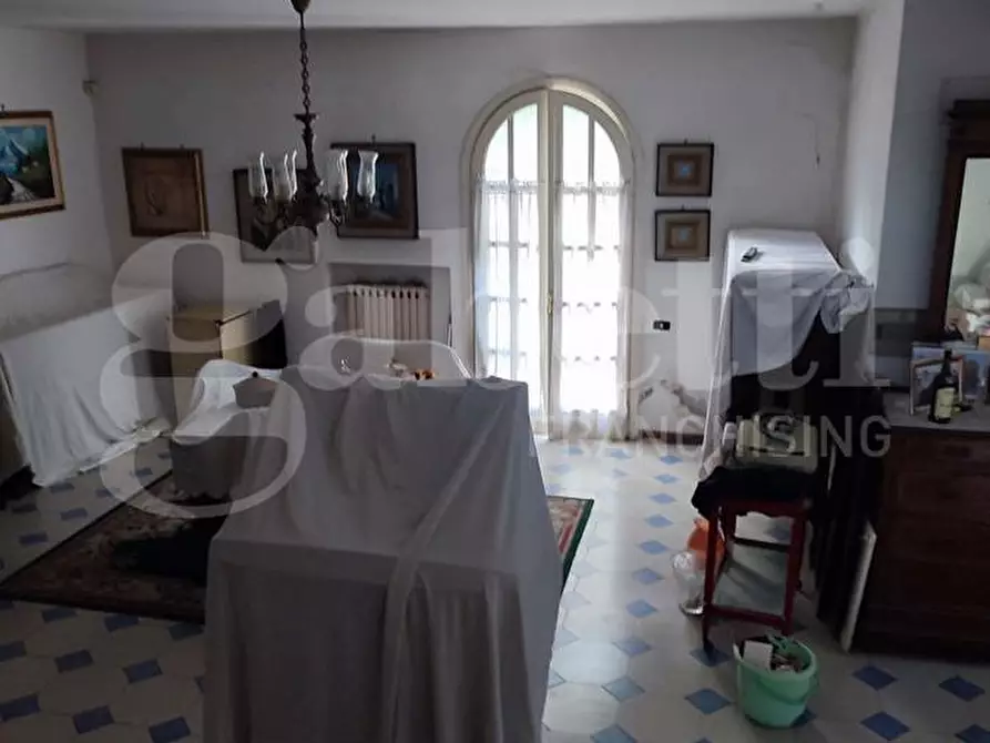 Immagine 38 di Casa indipendente in vendita  in Via Prota, 25 a Torre Annunziata