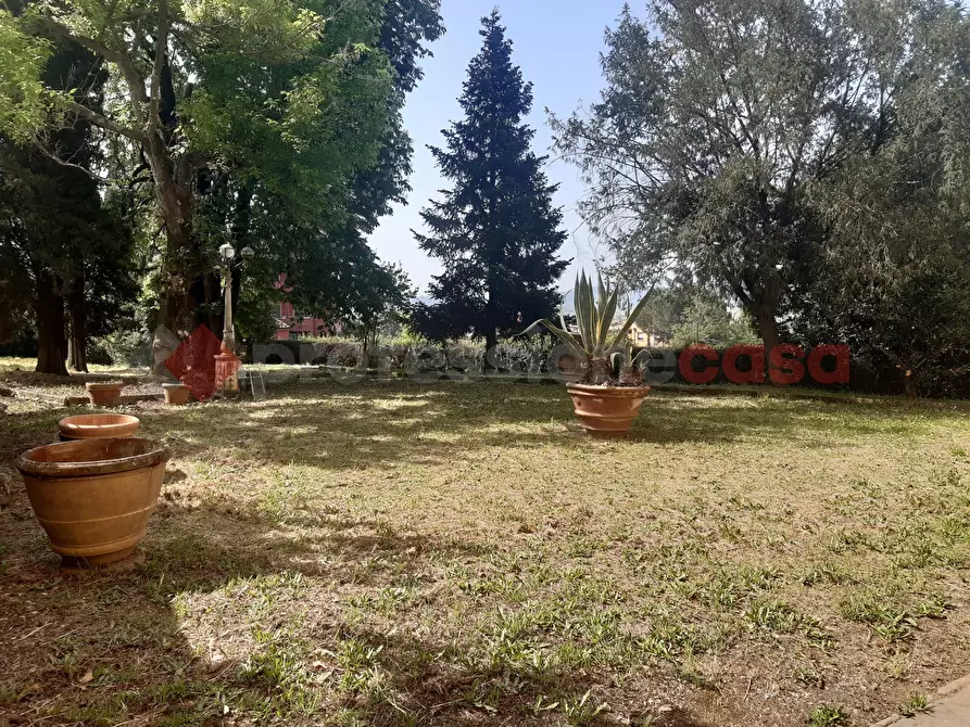 Immagine 22 di Villa in vendita  in Via villa del vescovo, 41 a Uzzano