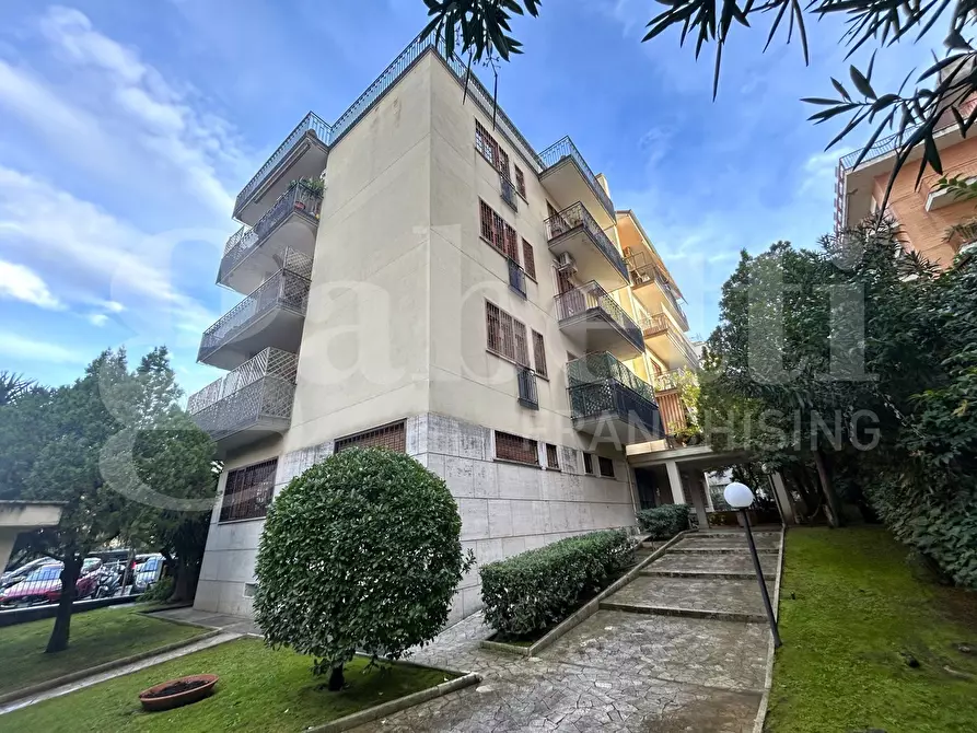 Immagine 2 di Appartamento in vendita  in Via Accademia degli Agiati, 120 a Roma