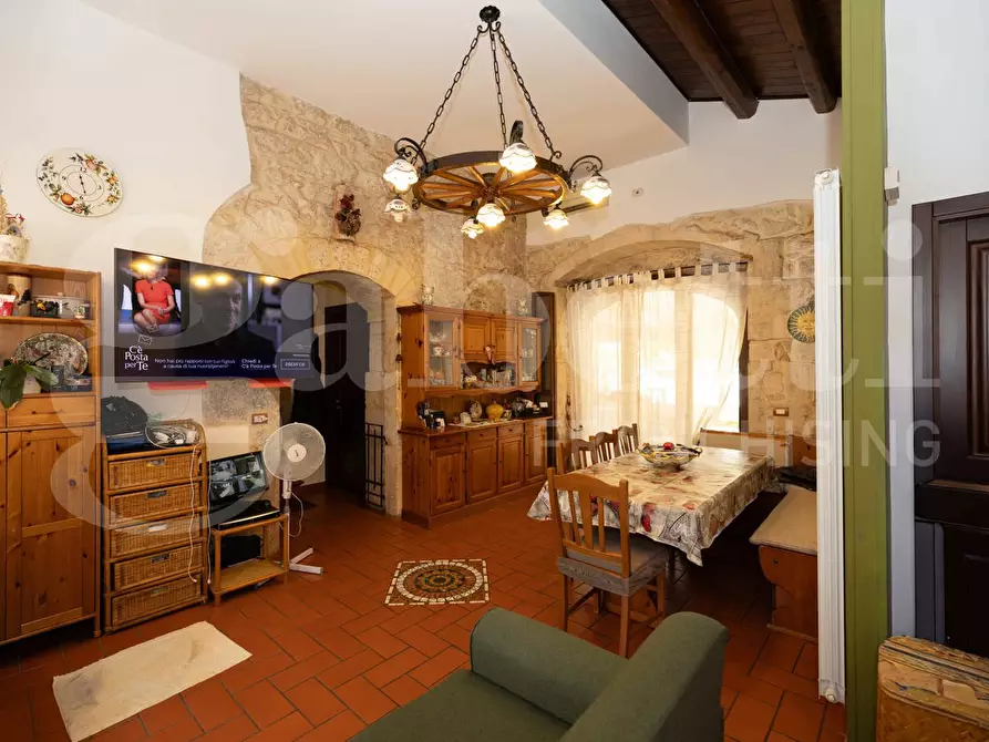 Immagine 33 di Villa in vendita  in Via Livatino, 18 a Ragusa