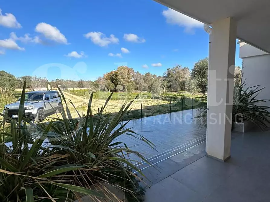 Immagine 5 di Villa in vendita  in Contrada Monticello a Carovigno