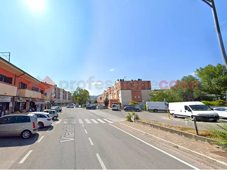 Immagine 5 di Negozio in vendita  in Via Del Gallitello, SNC a Potenza