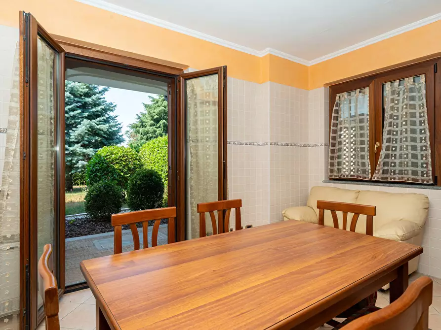 Immagine 13 di Villa in vendita  in Viale Veneto a Orbassano