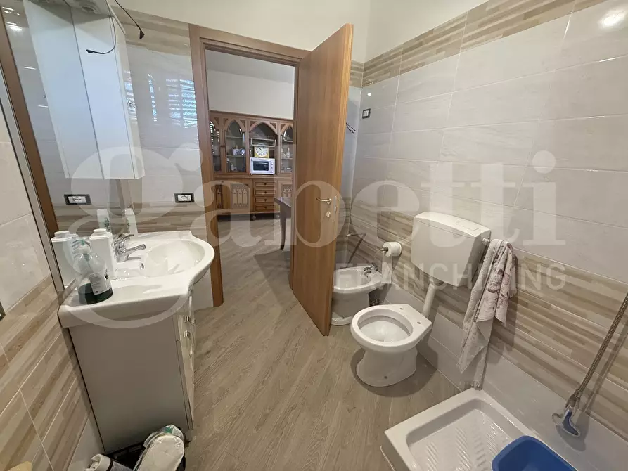 Immagine 29 di Casa indipendente in vendita  in Viale MAGNA GRECIA, 128/B a Catanzaro