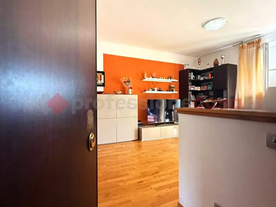 Immagine 4 di Appartamento in vendita  in Via delle cave a Livorno