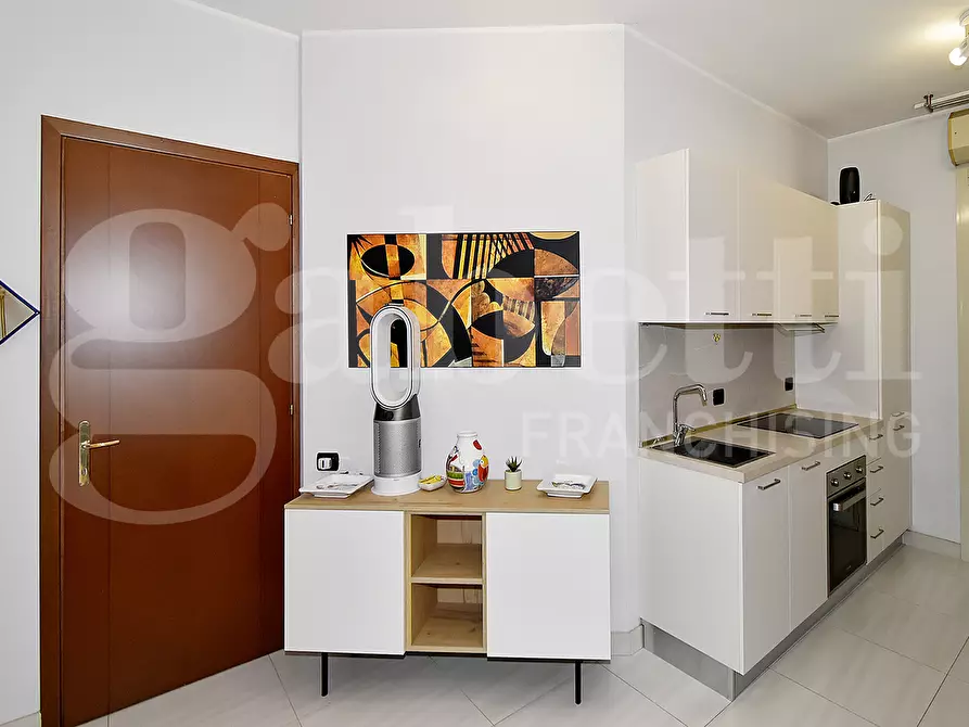Immagine 4 di Appartamento in vendita  in Via Bolama, 7 a Milano