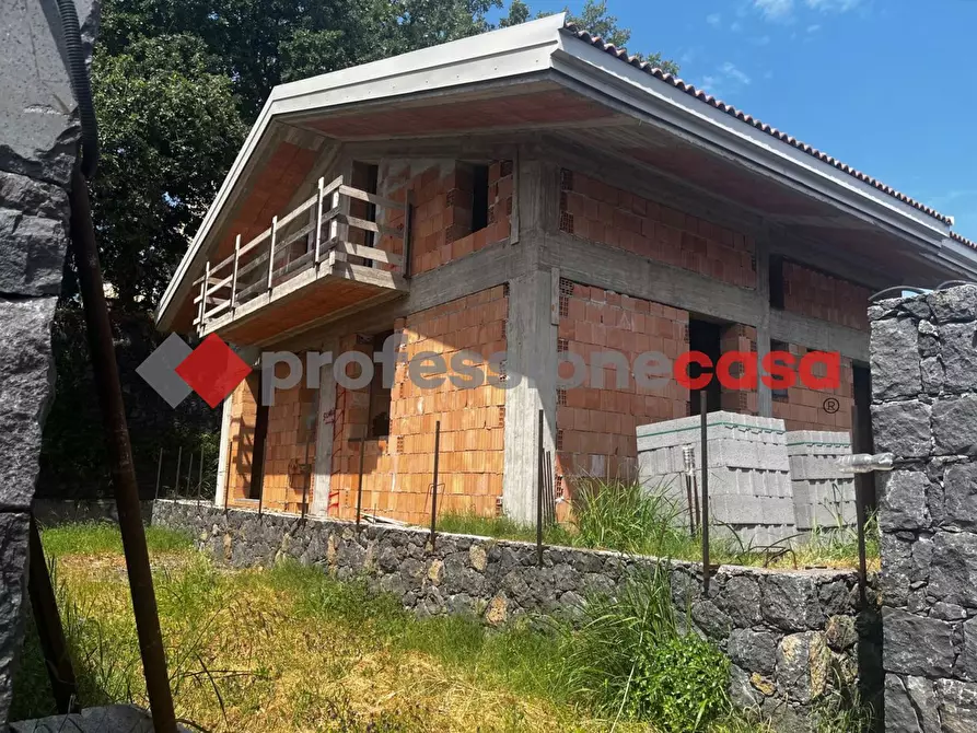 Immagine 1 di Villa in vendita  in Via Spirito Santo a Aci Sant'antonio