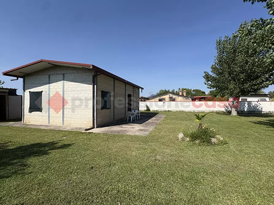 Immagine 4 di Casa indipendente in vendita  in Via SAN FELICE CIRCEO, 15 a Terracina