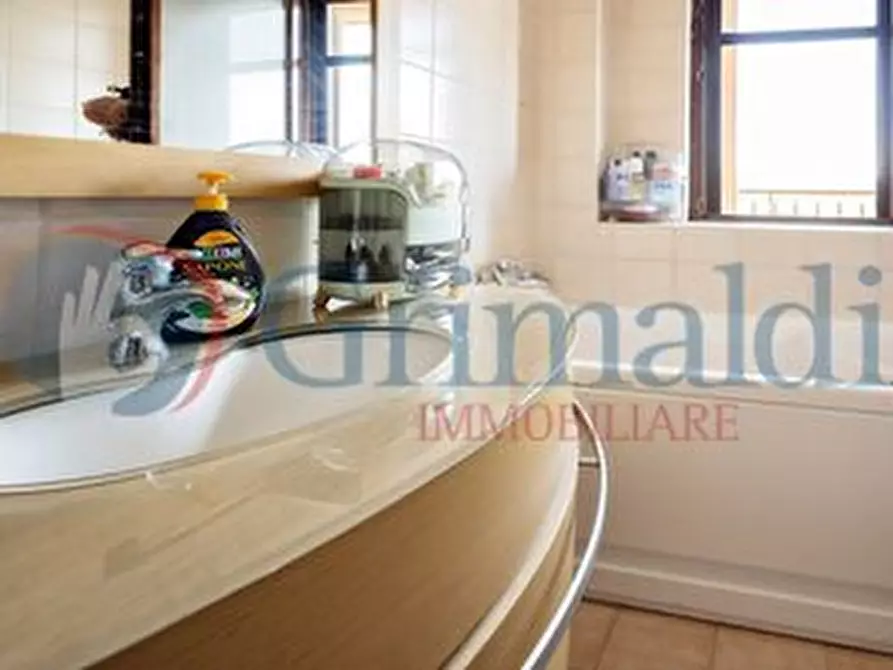 Immagine 23 di Attico in vendita  in Via Attico in vendita in via di Casal Selce, SNC a Roma