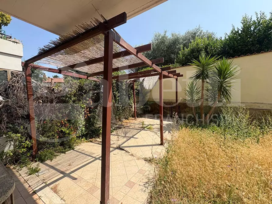 Immagine 24 di Appartamento in vendita  in Via Siligo, 10 a Roma