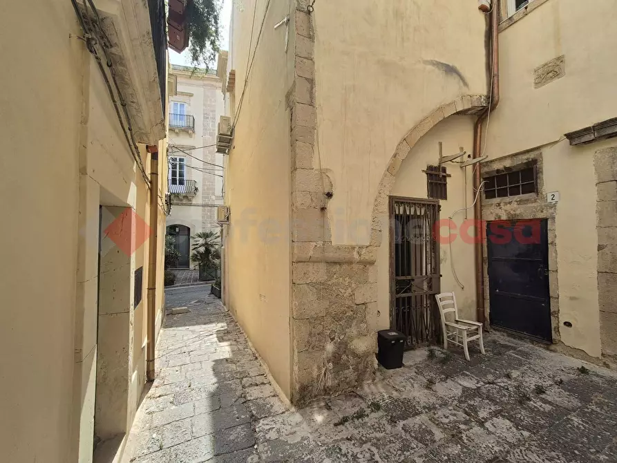 Immagine 4 di Attività commerciale in vendita  in Via Roma, 93 a Siracusa