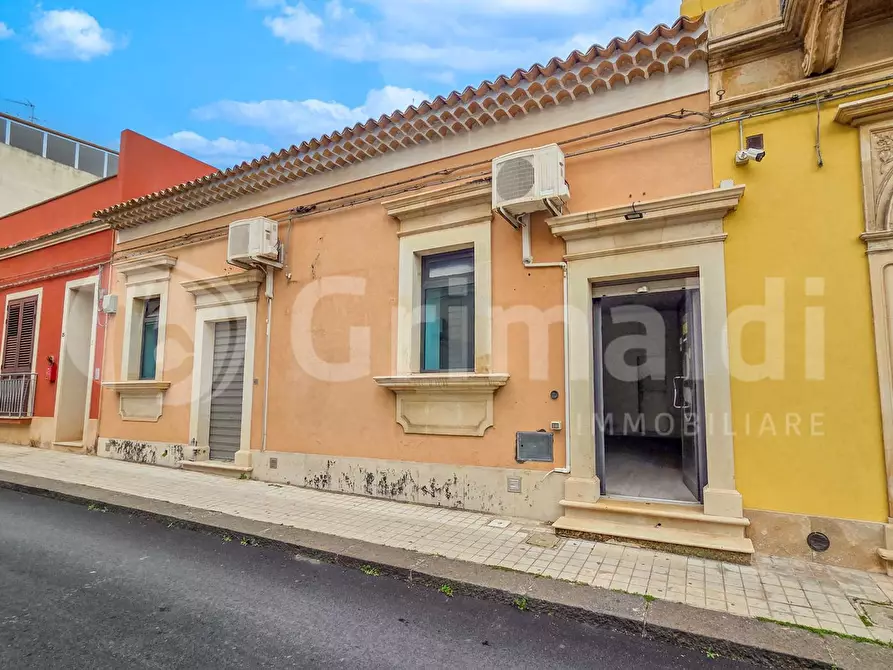 Immagine 10 di Casa indipendente in vendita  in Via VENEZIA, 21/23 a Avola