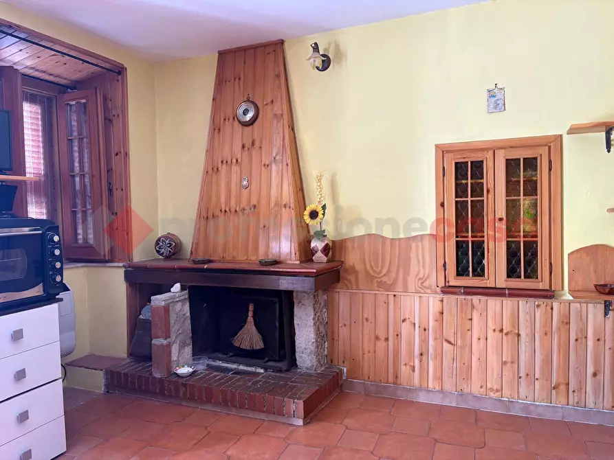 Immagine 2 di Appartamento in vendita  in Via S. Luca, 47 a Guarcino