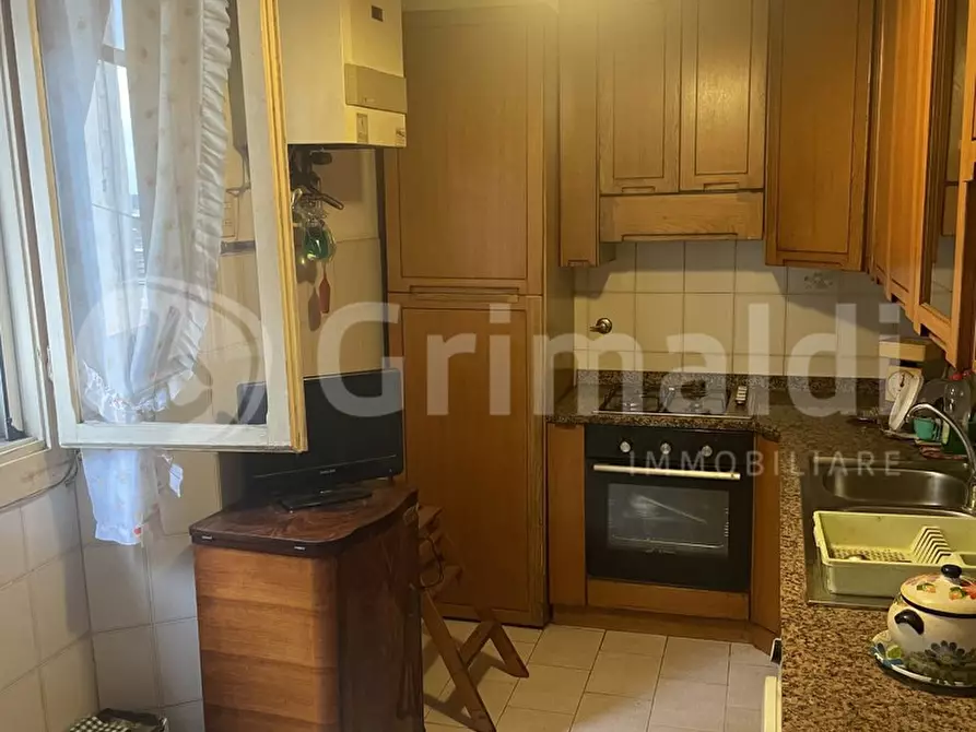 Immagine 7 di Appartamento in vendita  in Via del pallone a Livorno